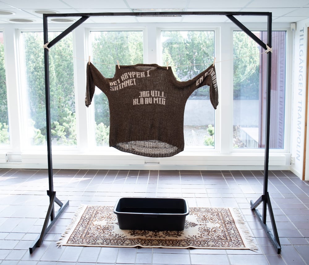 Konstverk Frances Rahmani Vaken vak