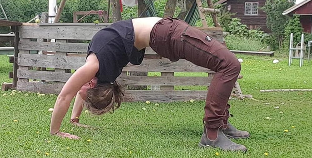 En person i en yogaposition