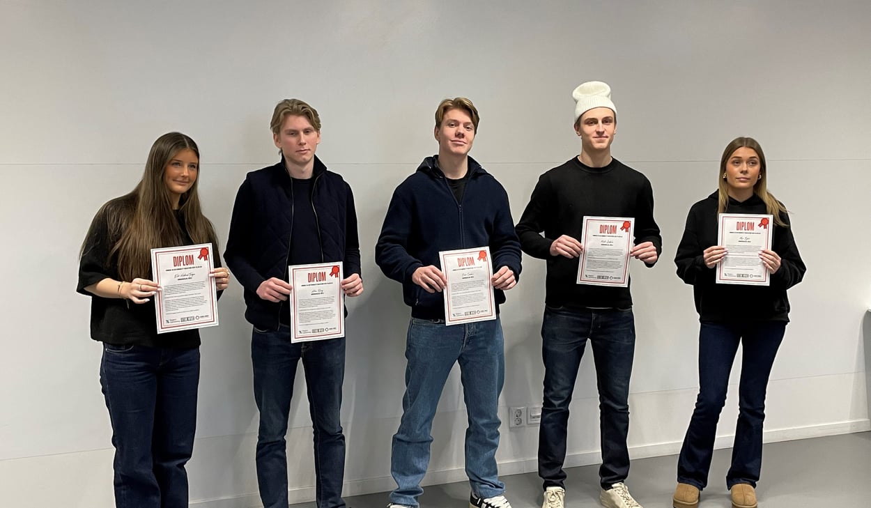 Vinnarlaget från Borgarskolan i Gävle, klass SA24B på samhällsvetenskapsprogrammet.