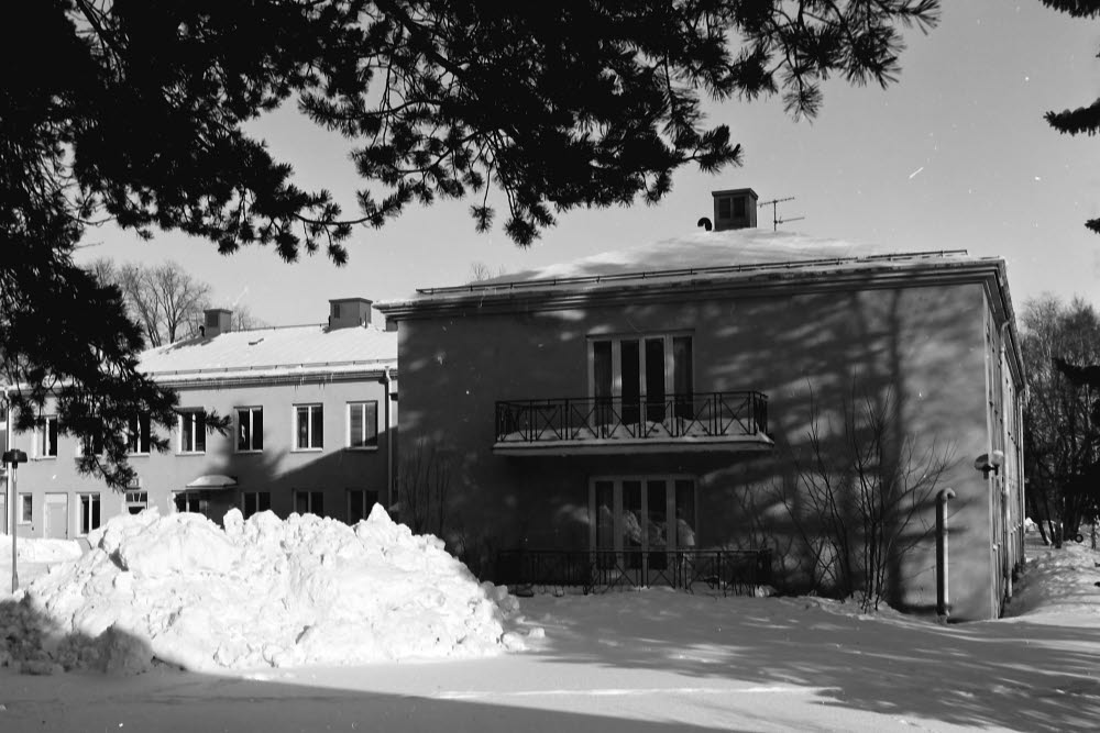 Bilden från 1986 visar hus 22 på Gävle sjukhus. Huset byggdes 1936 som ett epidemisjukhus. Bilden förvaras i regionarkivet. 